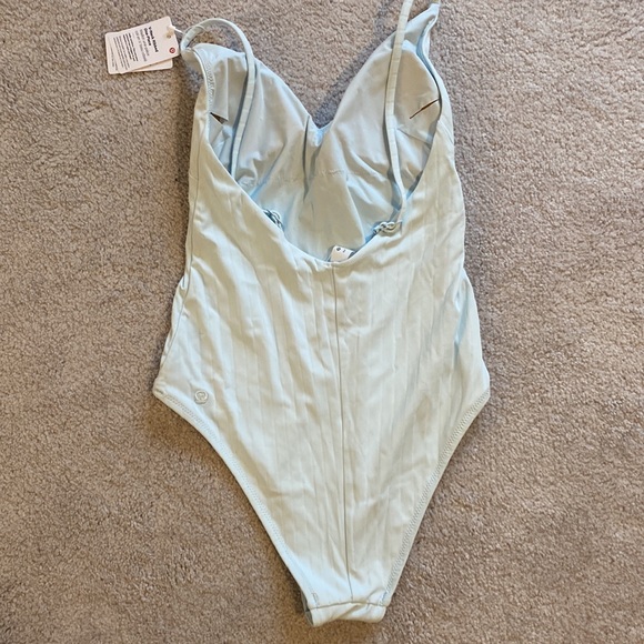 Lululemon bathing suit - Picture 2 of 3